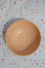 Load image into Gallery viewer, Bowl in Apricot
